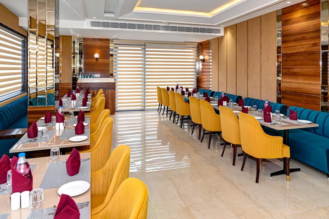 Hotel Classio Royale Amritsar Exterior photo